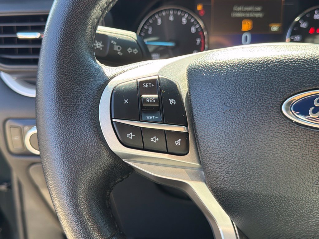 Certified 2023 Ford Explorer XLT RWD image 29