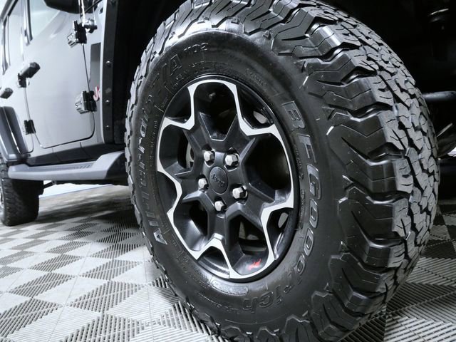 Used 2023 Jeep Wrangler Unlimited Rubicon w/ Cold Weather Group AWD/4WD image 2