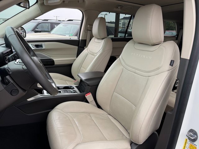 Certified 2022 Ford Explorer Platinum w/ Technology Package image 14