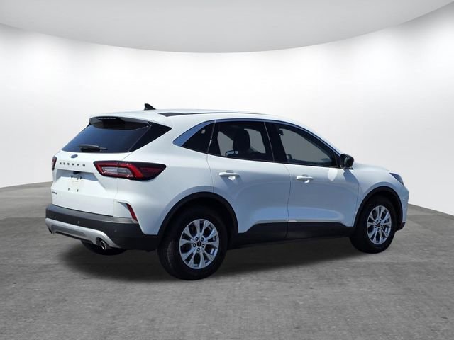 Certified 2023 Ford Escape Active w/ Tech Pack #1 FWD image 4