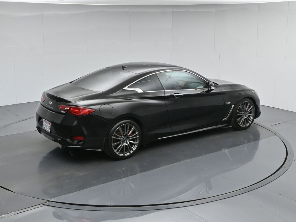 Used 2017 INFINITI Q60 Red Sport 400 RWD image 40
