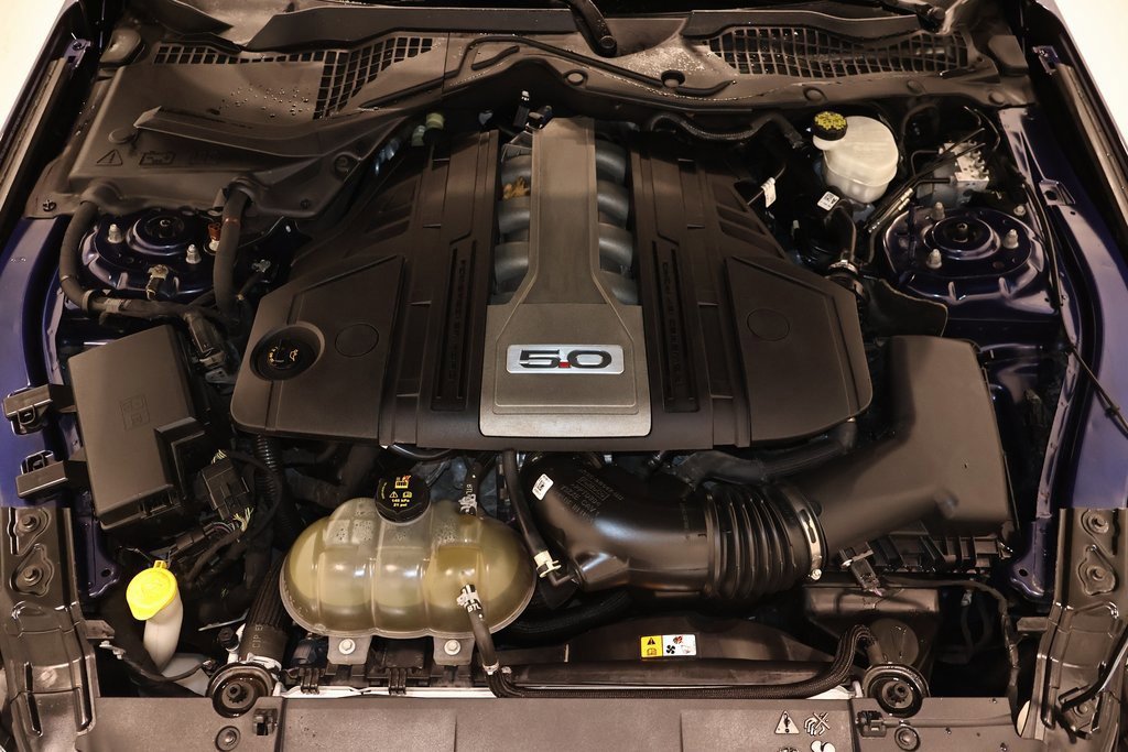 Certified 2018 Ford Mustang GT w/ Black Accent Package image 31