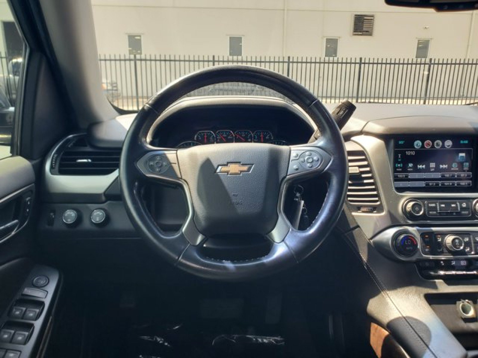 Used 2020 Chevrolet Tahoe LS AWD/4WD image 16