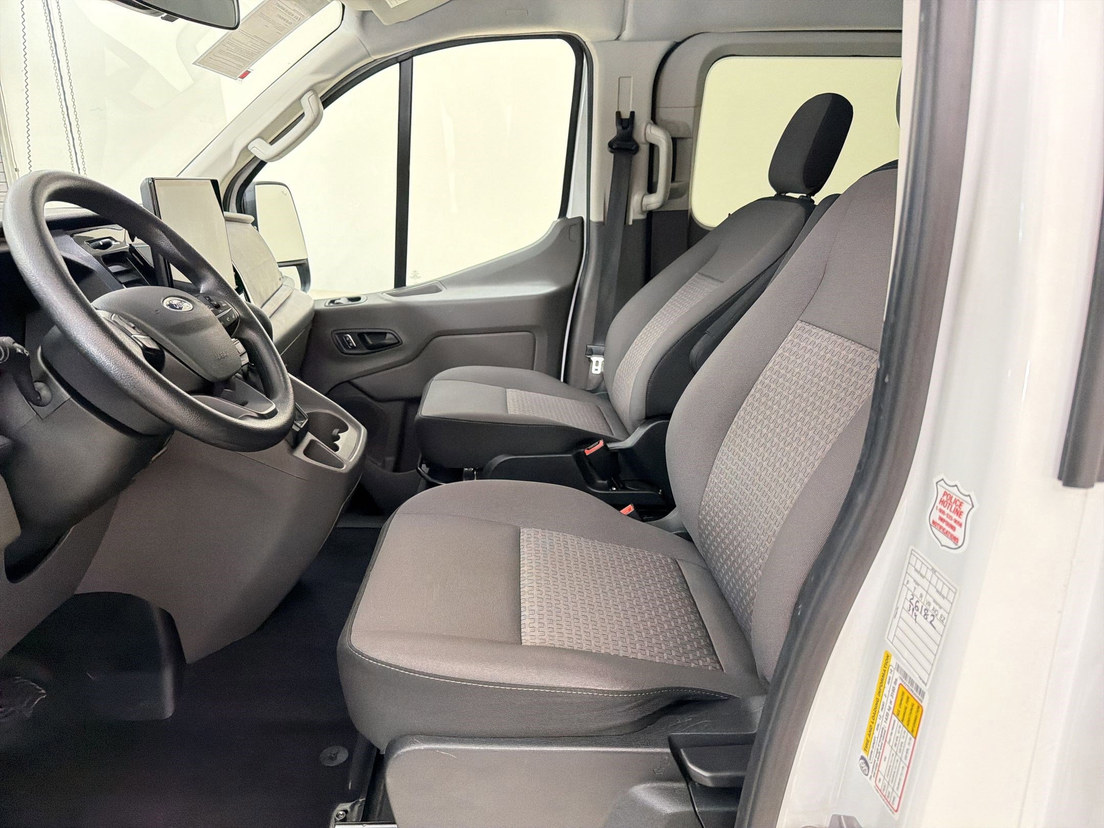 Certified 2024 Ford Transit 350 XLT RWD image 10