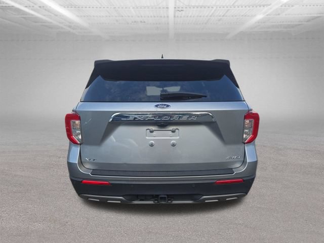 Certified 2023 Ford Explorer XLT w/ Equipment Group 202A AWD/4WD image 7