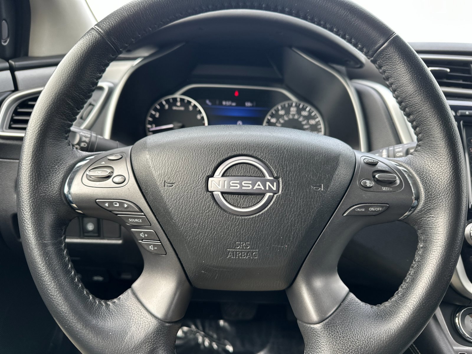 Used 2023 Nissan Murano SV image 22