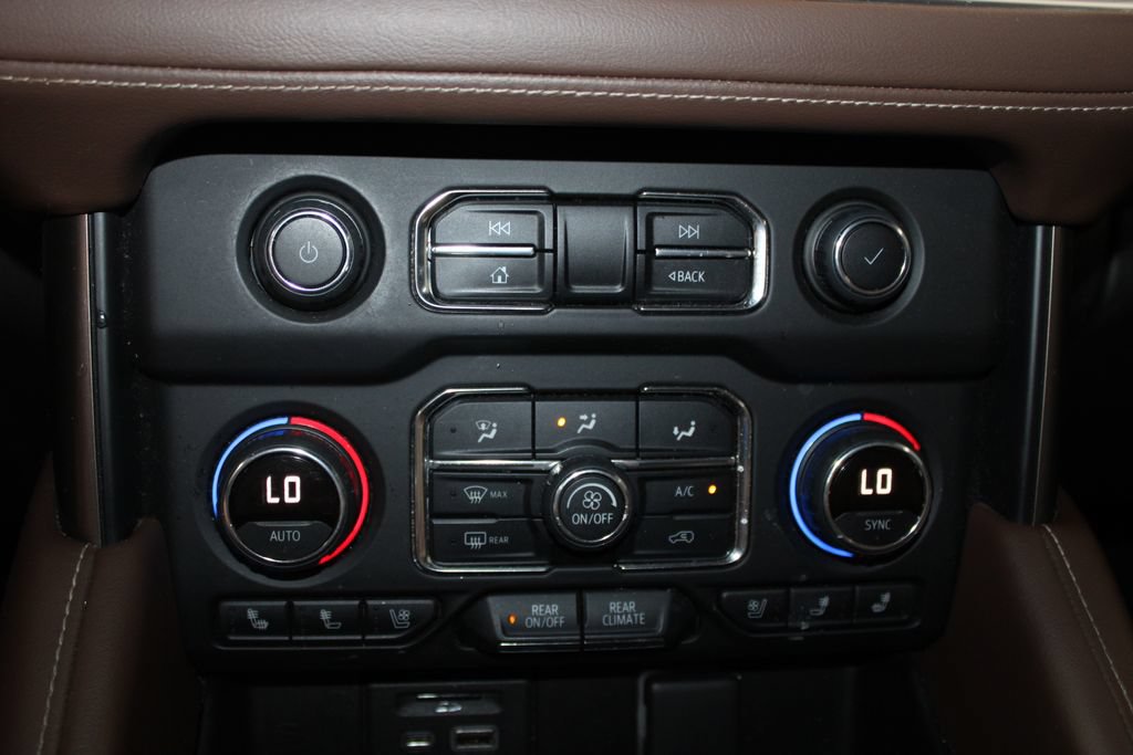 Used 2021 Chevrolet Suburban High Country RWD image 50