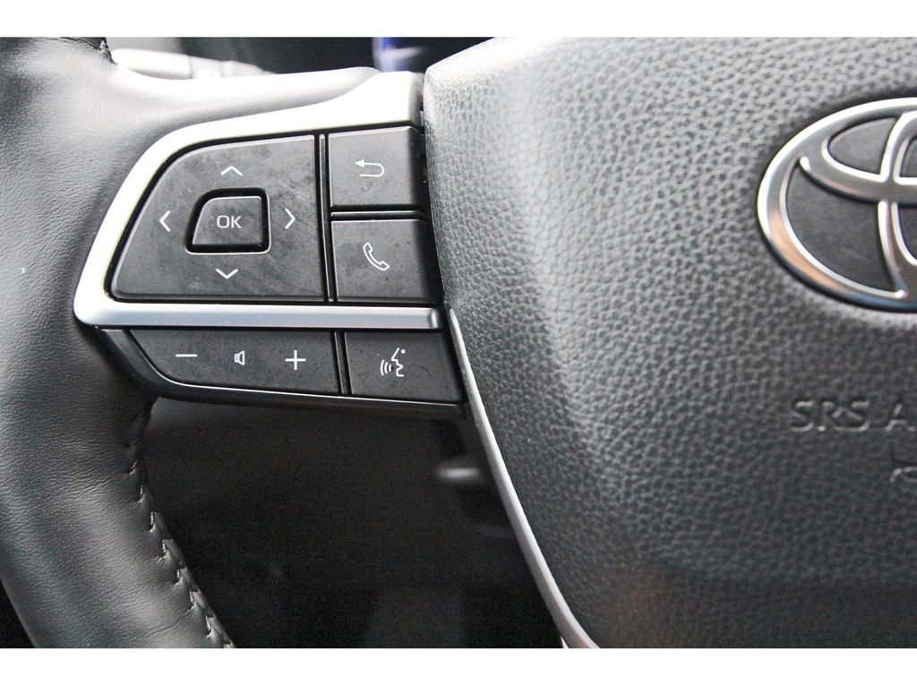 Used 2024 Toyota Grand Highlander AWD image 19