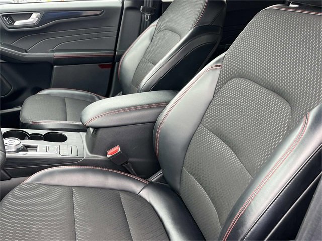 Certified 2025 Ford Escape ST-Line image 25