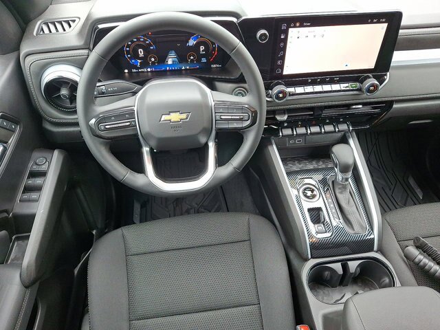 Used 2024 Chevrolet Colorado LT w/ LT Convenience Package AWD/4WD image 13
