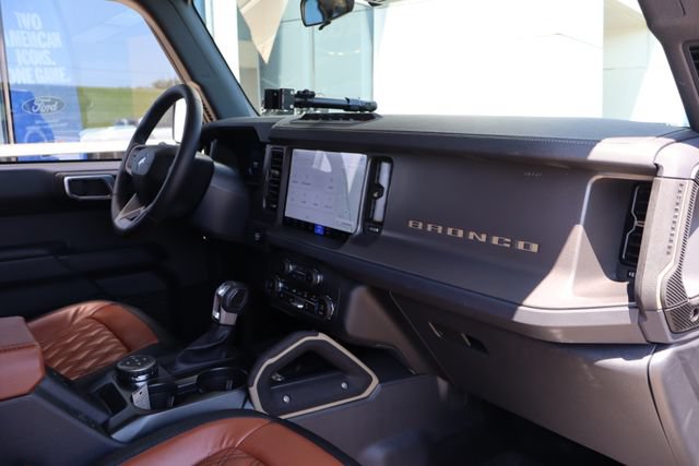Certified 2025 Ford Bronco Badlands AWD/4WD image 41