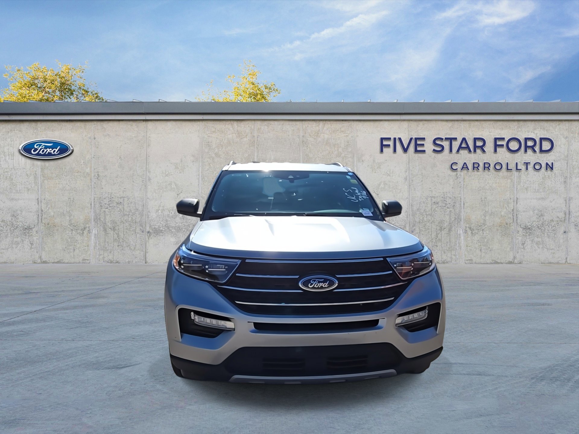 Certified 2023 Ford Explorer XLT w/ Equipment Group 202A image 9