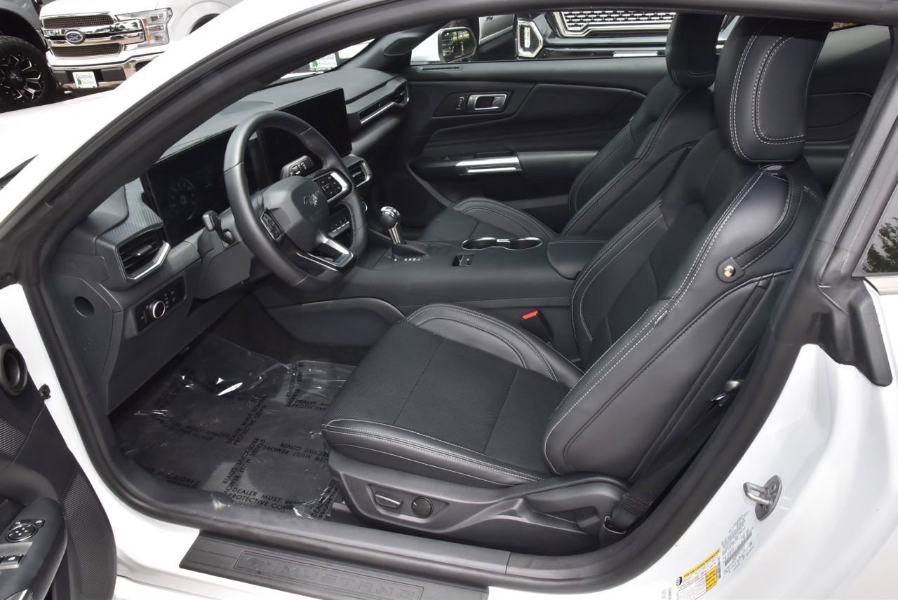 Certified 2026 Ford Mustang Premium RWD image 27