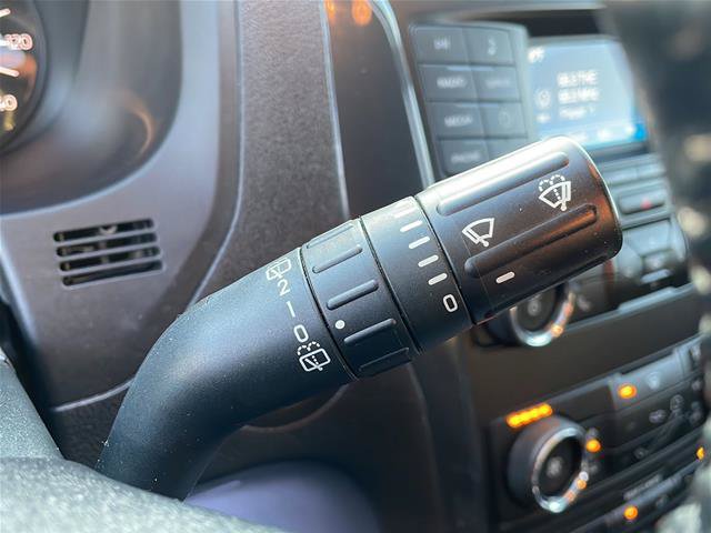 Certified 2018 Ford Explorer XLT FWD image 18