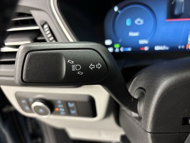 Certified 2025 Ford Escape SE w/ PHEV Premium Package image 30