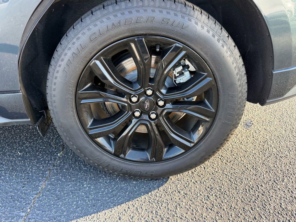 Certified 2022 Ford Edge SE w/ Black Appearance Package image 14