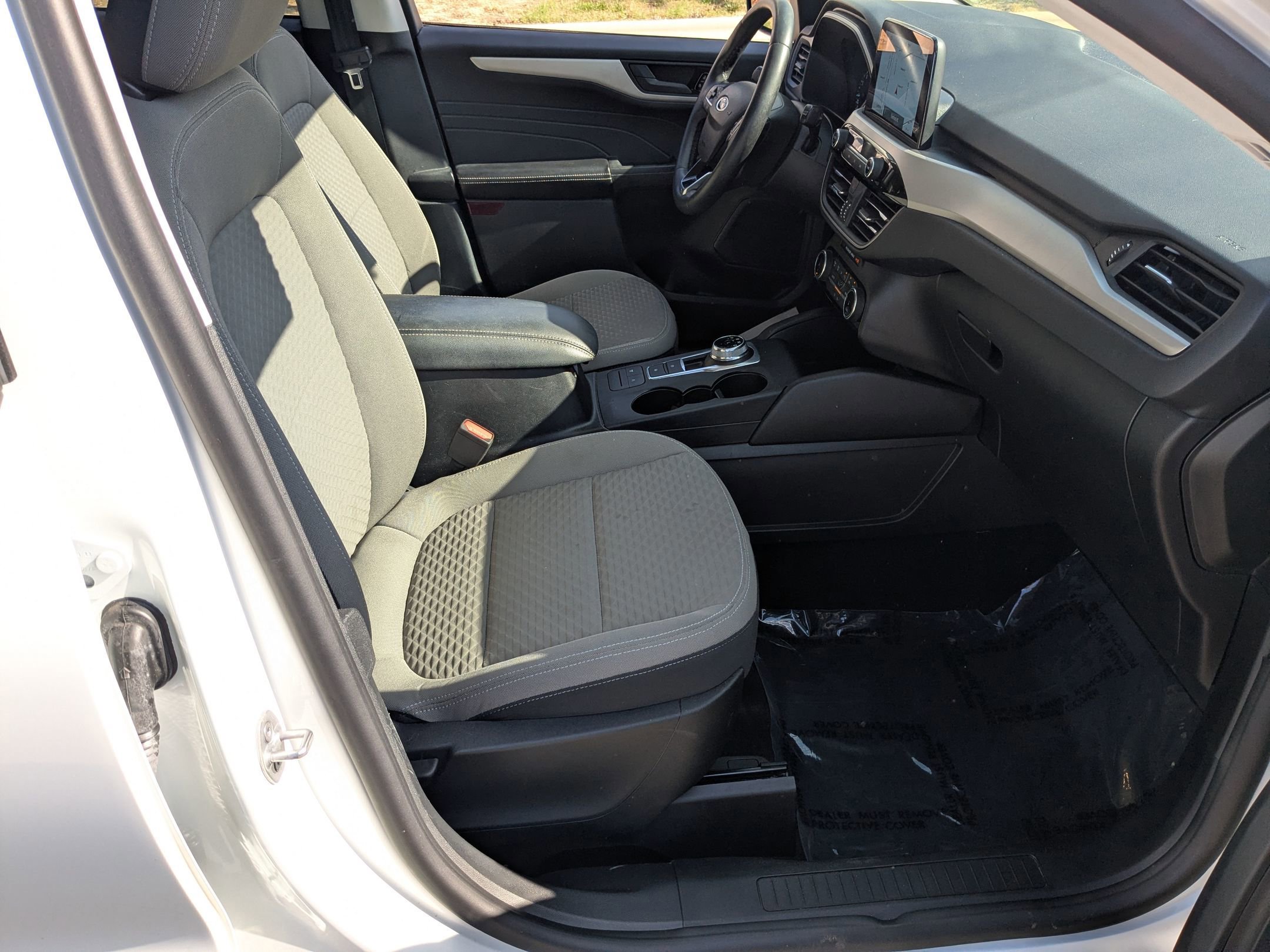 Certified 2022 Ford Escape SE w/ SE Sport Appearance Package image 35