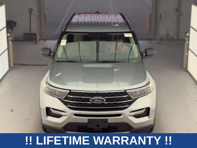 Certified 2022 Ford Explorer XLT w/ Equipment Group 202A AWD/4WD image 2