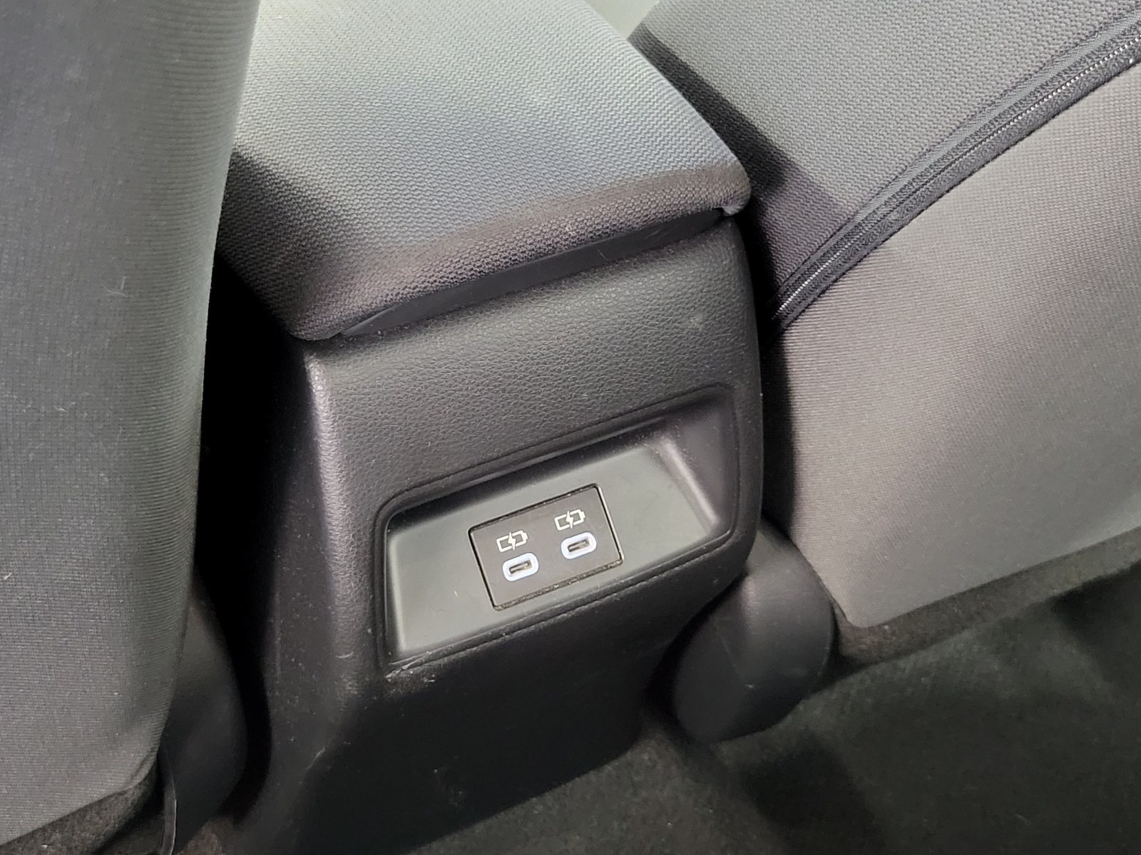 Used 2024 Toyota Corolla LE FWD image 24