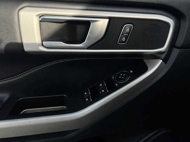 Certified 2022 Ford Explorer XLT w/ Equipment Group 202A image 14