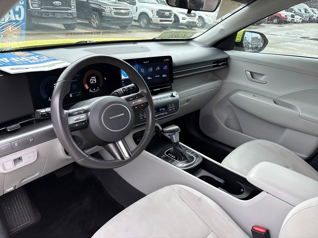 Used 2024 Hyundai Kona SEL image 6