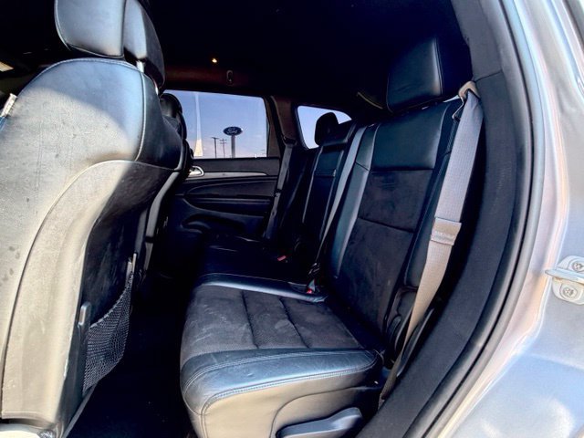 Used 2020 Jeep Grand Cherokee Laredo w/ Laredo X Package RWD image 7