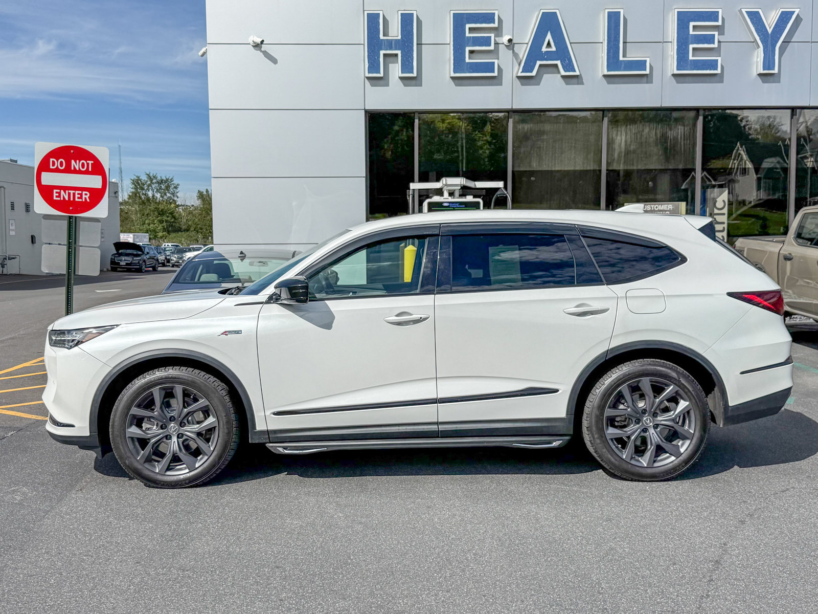 Used 2022 Acura MDX A-Spec AWD/4WD image 9