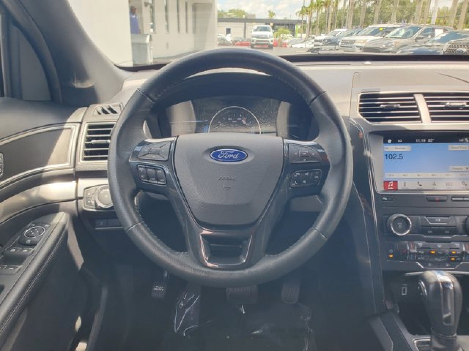 Certified 2019 Ford Explorer XLT w/ Equipment Group 202A FWD image 15