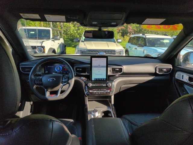 Certified 2023 Ford Explorer ST w/ Equipment Group 401A AWD/4WD image 24