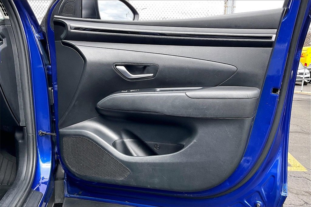 Used 2022 Hyundai Tucson SEL w/ Winter Package image 21