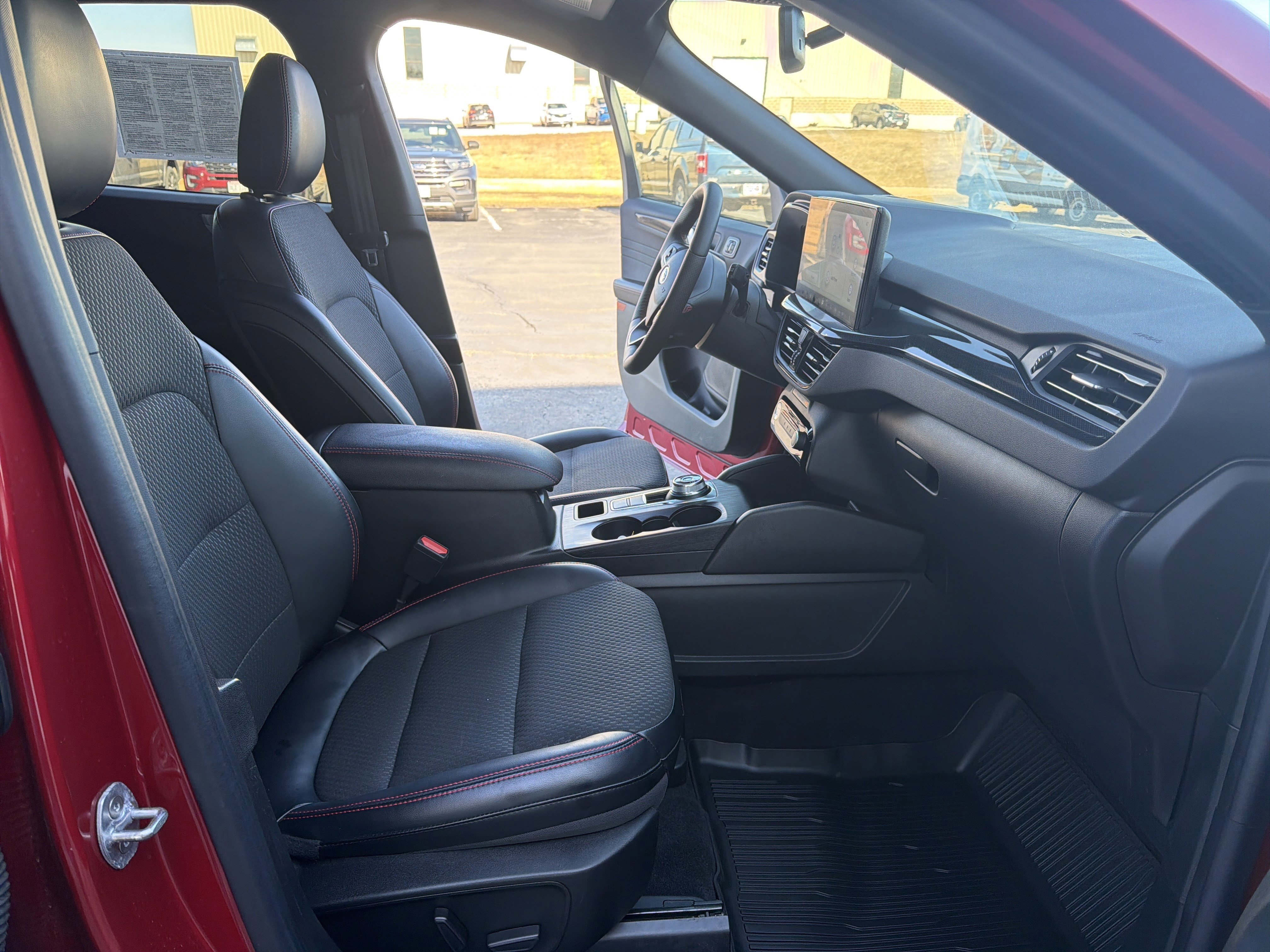 Certified 2023 Ford Escape ST-Line Elite image 35