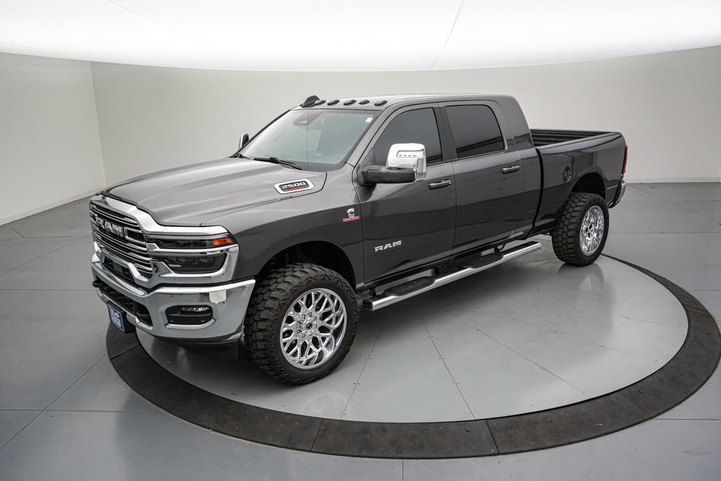 Used 2025 RAM 2500 Laramie AWD/4WD image 9