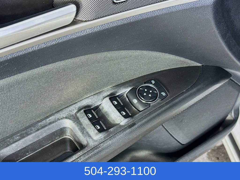 Certified 2018 Ford Fusion SE w/ Fusion SE Technology Package FWD image 19