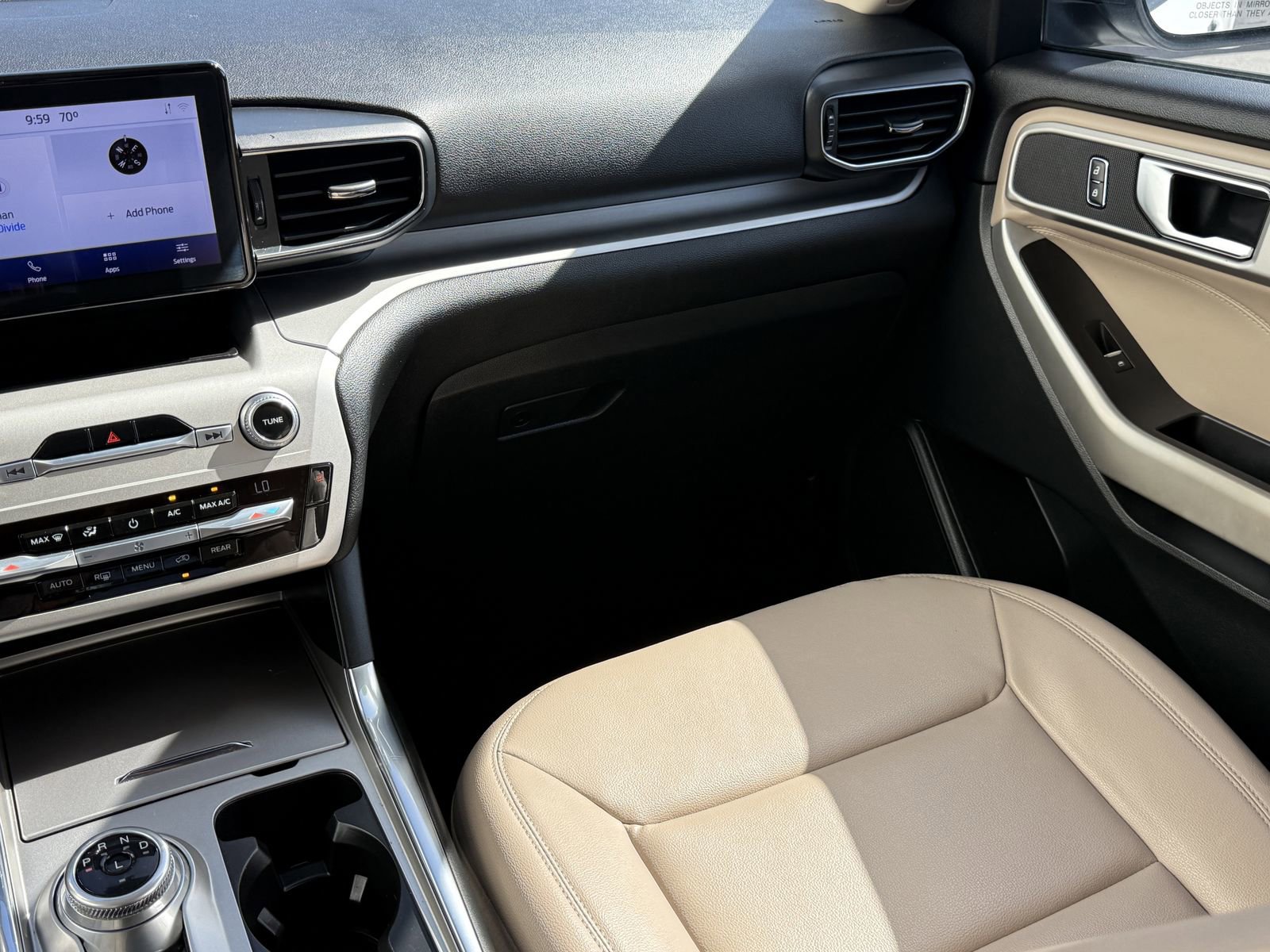 Certified 2021 Ford Explorer XLT w/ Equipment Group 202A image 14