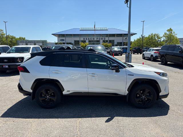 Used 2021 Toyota RAV4 XSE AWD/4WD image 4