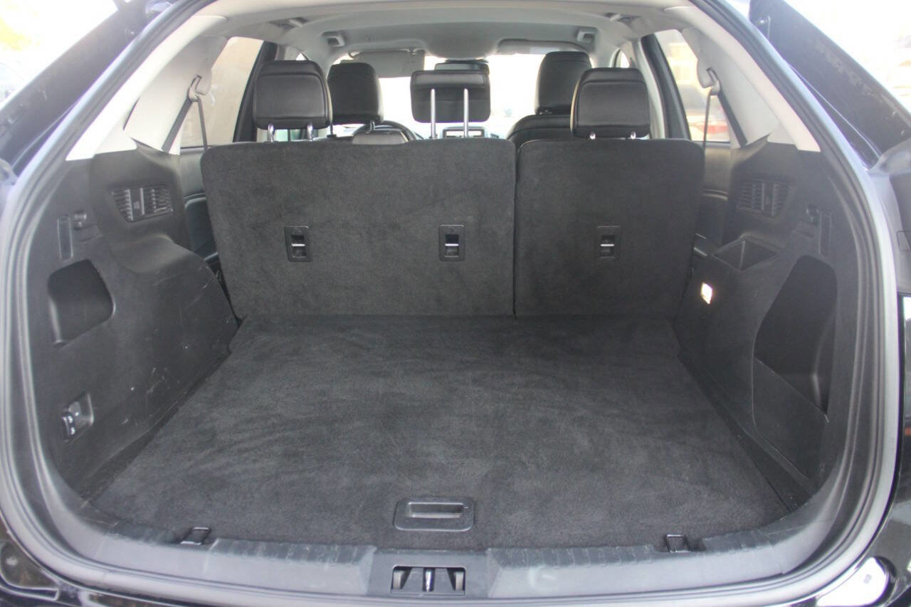 Certified 2023 Ford Edge SEL image 10