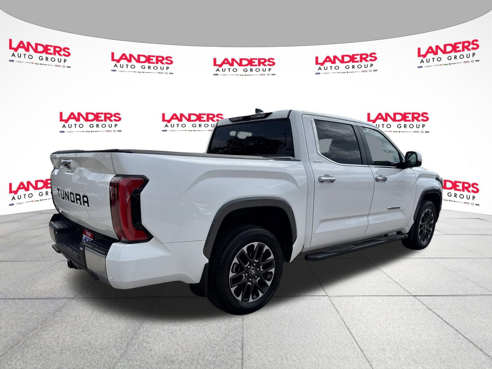 Used 2025 Toyota Tundra Limited AWD/4WD image 3