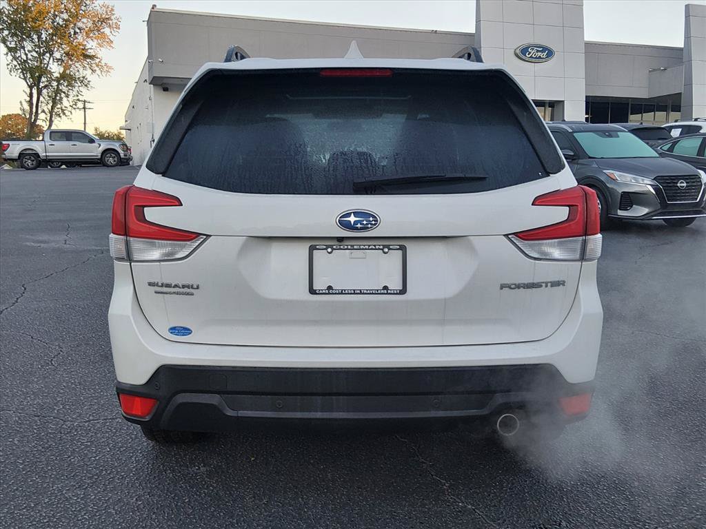 Used 2023 Subaru Forester Limited AWD/4WD image 5