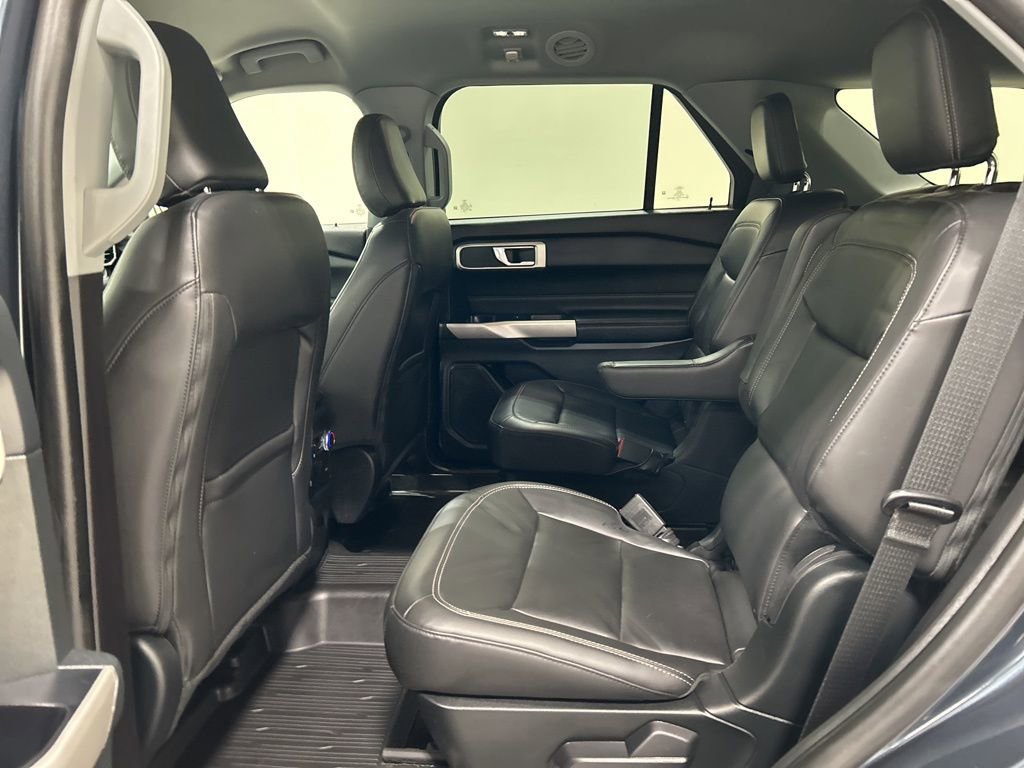 Certified 2022 Ford Explorer XLT w/ Equipment Group 202A image 20