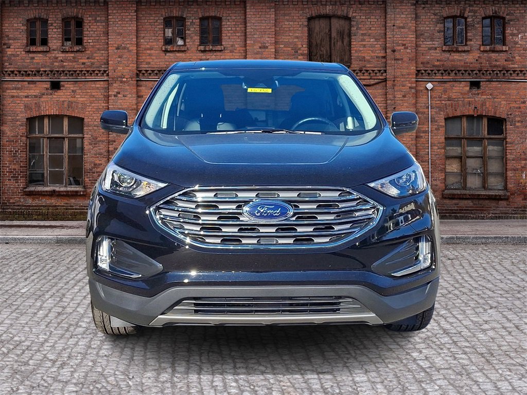 Certified 2022 Ford Edge SEL w/ Convenience Package image 2
