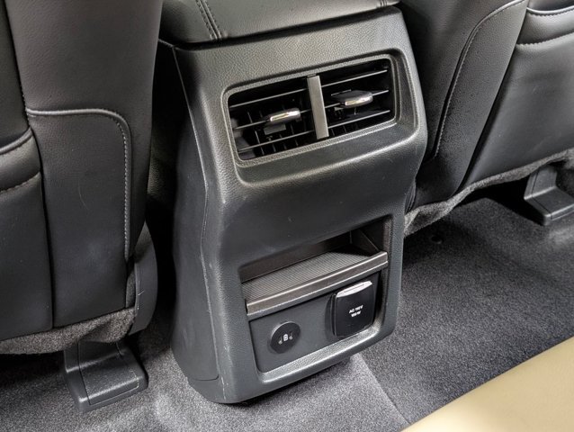 Certified 2024 Ford Edge SEL w/ Convenience Package AWD/4WD image 16