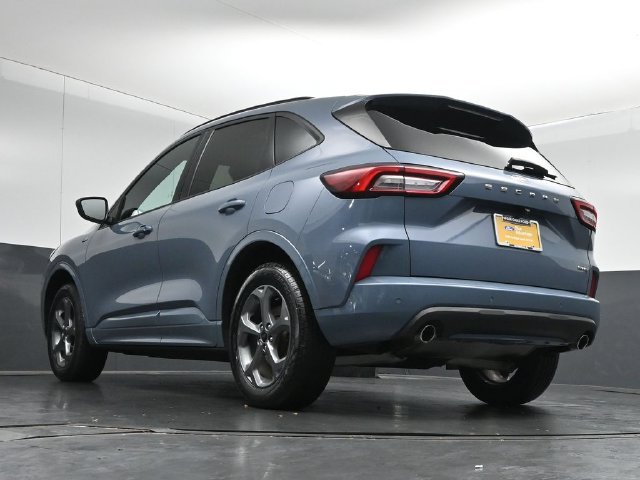 Certified 2024 Ford Escape ST-Line w/ Tech Pack #1 AWD/4WD image 43