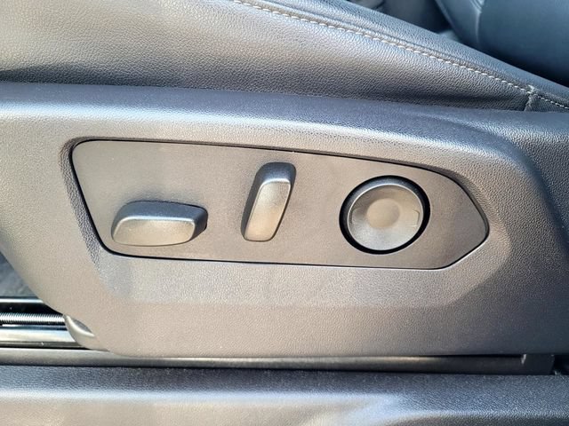 Used 2024 Chevrolet Silverado 1500 LT Trail Boss w/ Convenience Package II AWD/4WD image 11