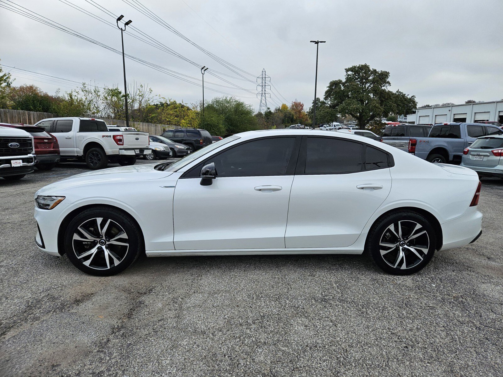 Used 2024 Volvo S60 B5 Core image 7