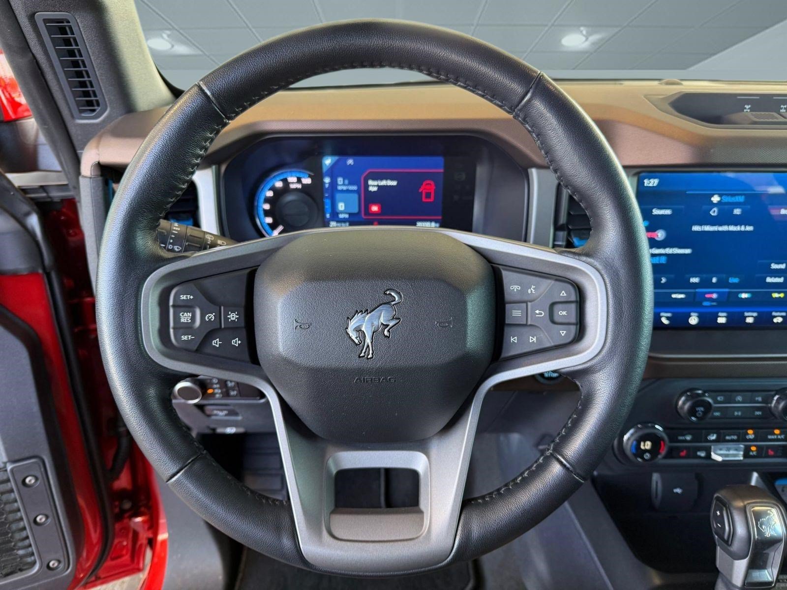 Certified 2023 Ford Bronco Outer Banks w/ Sasquatch Package AWD/4WD image 11