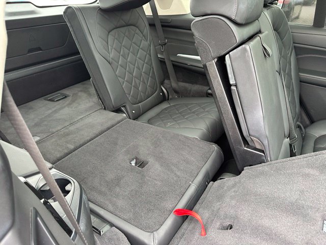 Used 2024 BMW X7 xDrive40i AWD/4WD image 34