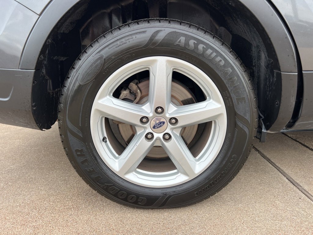 Certified 2019 Ford Explorer XLT image 15