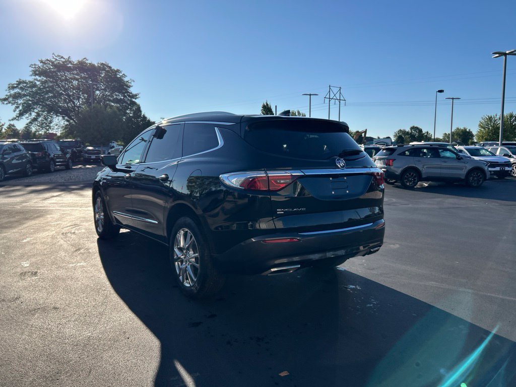Used 2023 Buick Enclave Premium w/ Experience Buick Package AWD/4WD image 8