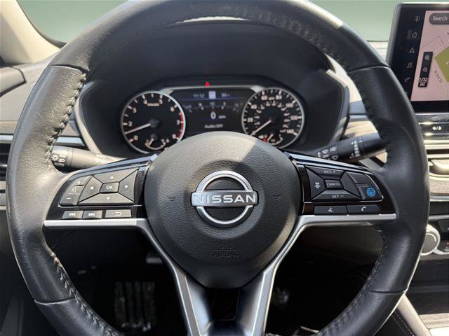 Used 2024 Nissan Altima 2.5 SV w/ SV Premium Package AWD/4WD image 6