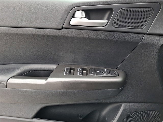 Used 2022 Kia Sportage LX w/ LX AWD Value Edition Package image 12